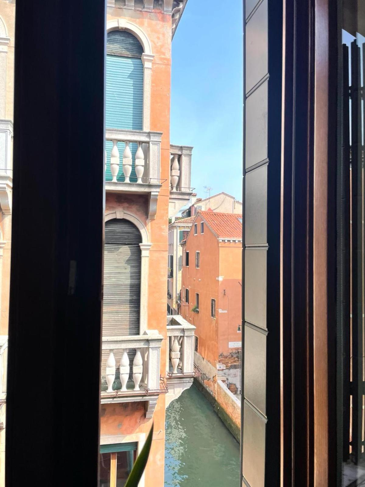 Guesthouse Ca' San Marcuola 2 Veneza Exterior foto