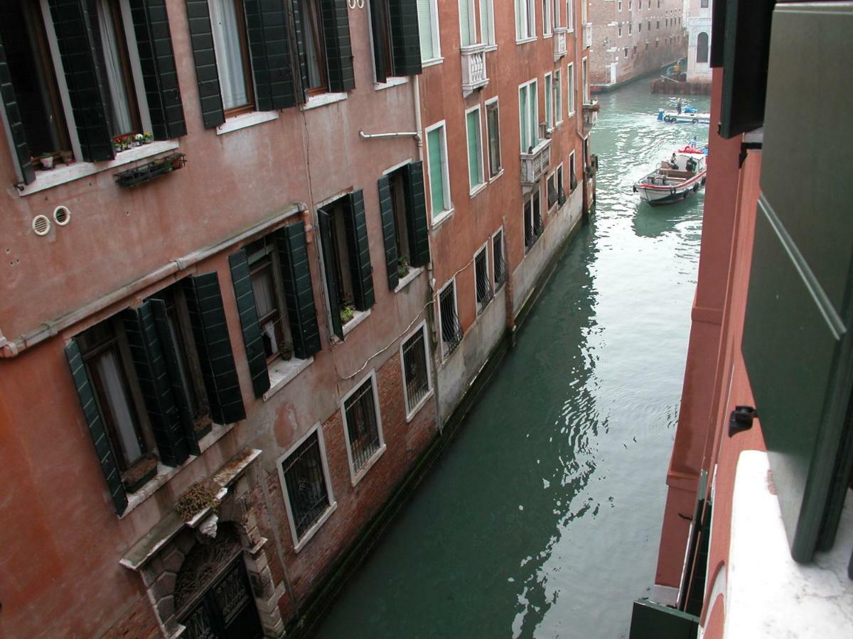 Guesthouse Ca' San Marcuola 2 Veneza Exterior foto